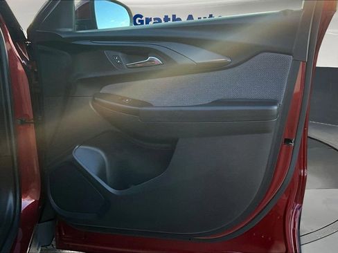 Used 2022 Chevrolet TrailBlazer LT w/ Convenience Package image 26