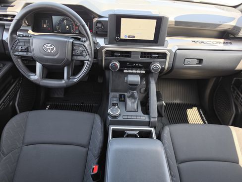 Certified 2025 Toyota Tacoma SR5 AWD/4WD image 8