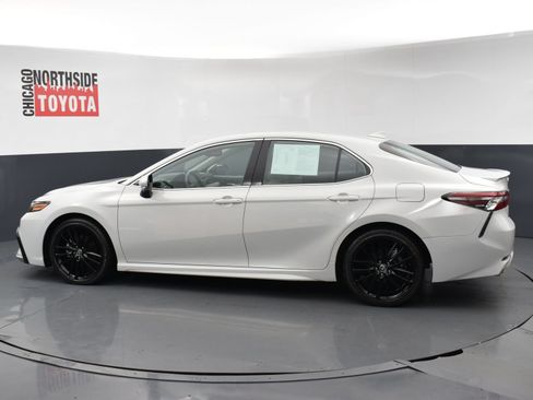 Used 2022 Toyota Camry XSE FWD image 2