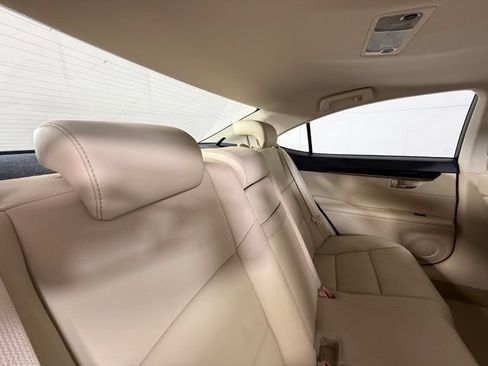 Used 2013 Lexus ES 350 FWD image 28