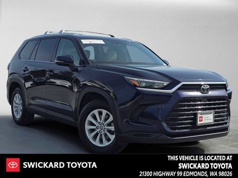 Certified 2024 Toyota Grand Highlander AWD image 1