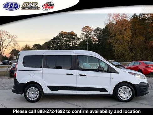 Used 2017 Ford Transit Connect XL image 8