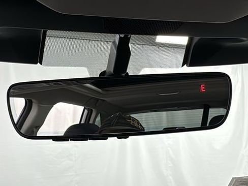 Certified 2023 Subaru Forester Limited image 37