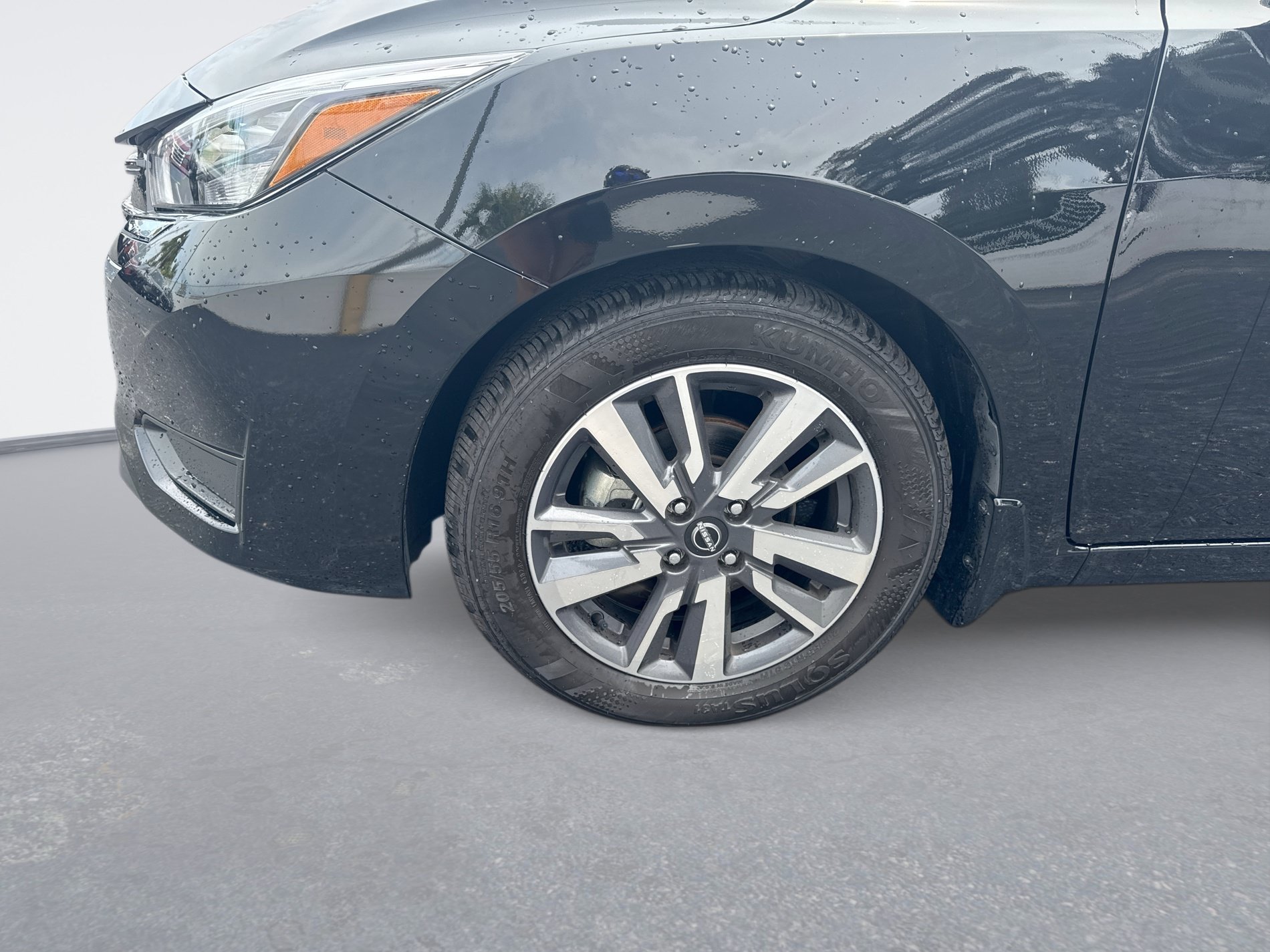 Certified 2025 Nissan Versa SV w/ Trunk Package FWD image 11