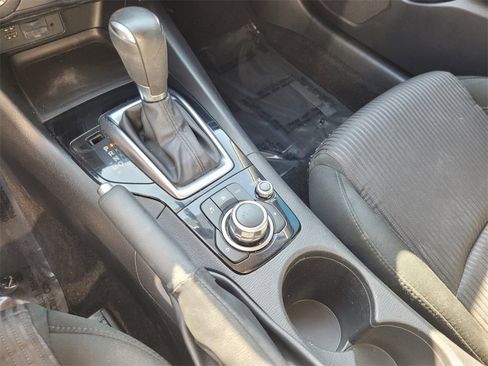 Used 2016 MAZDA MAZDA3 i Sport w/ Preferred Equipment Package image 23