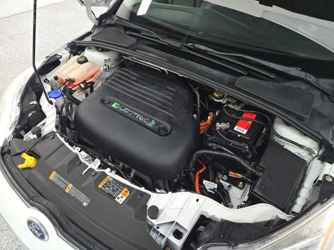 Used 2014 Ford Focus Electric Hatchback image 22