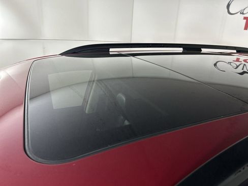 Used 2024 Honda Pilot Touring image 11