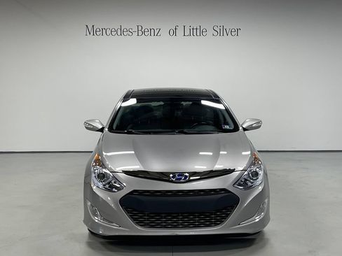 Used 2014 Hyundai Sonata Limited w/ Panoramic Sunroof Package 02 FWD image 9