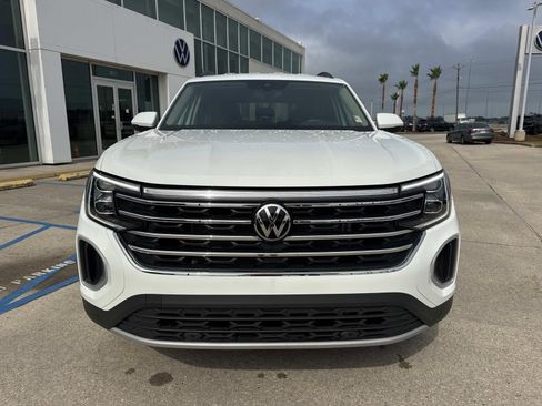 Used 2025 Volkswagen Atlas SE FWD image 2