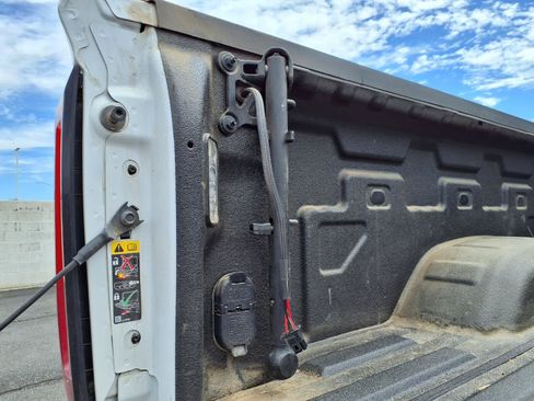 Used 2023 GMC Sierra 2500 Denali AWD/4WD image 8