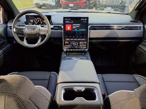 New 2026 GMC Sierra EV Elevation image 4