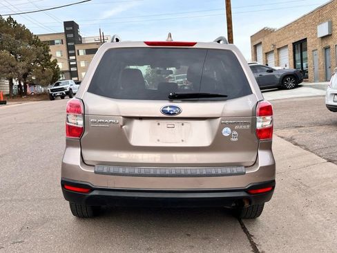 Used 2016 Subaru Forester 2.5i Premium image 4