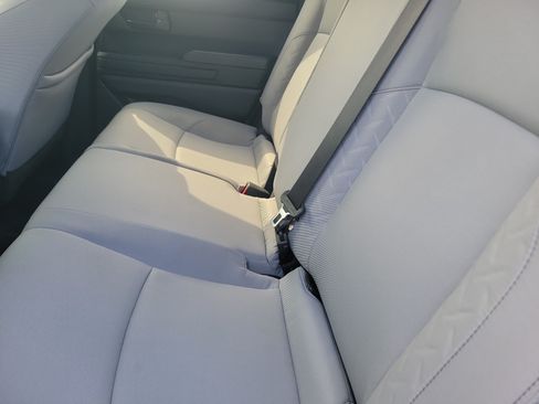Used 2024 Toyota Tacoma SR5 AWD/4WD image 11