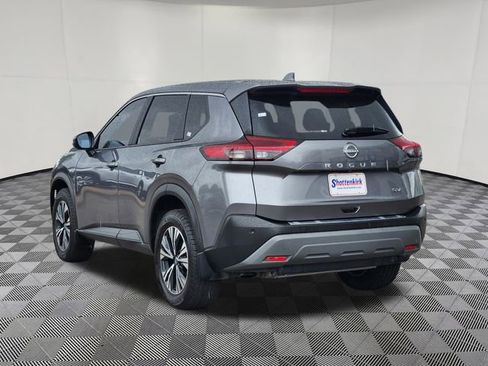 Used 2023 Nissan Rogue SV image 3