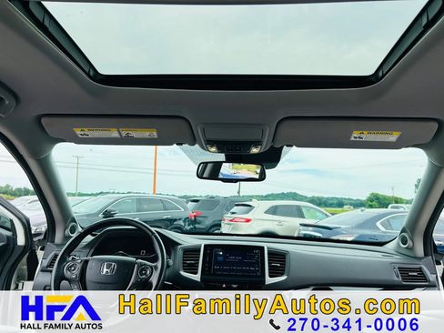 Used 2017 Honda Ridgeline RTL-E image 19