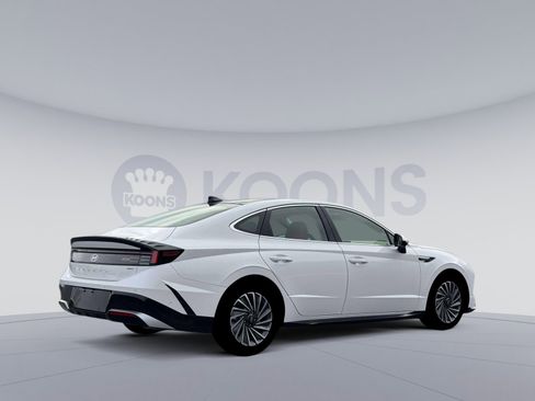 New 2026 Hyundai Sonata Limited FWD image 11