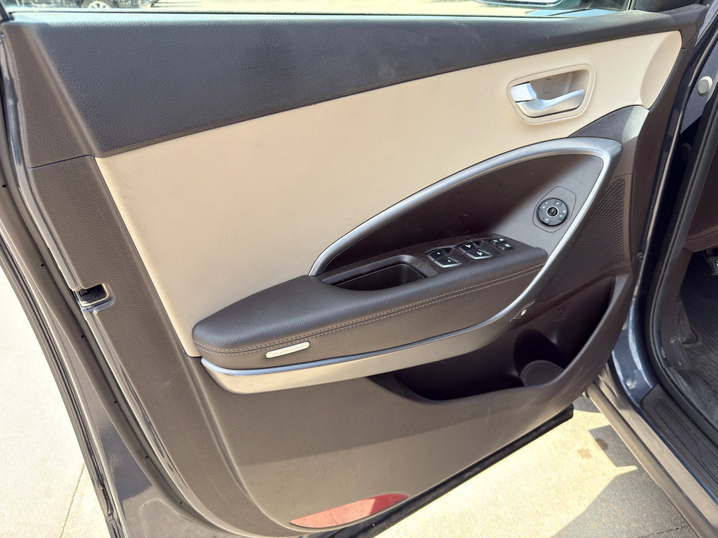 Used 2017 Hyundai Santa Fe Sport FWD image 24