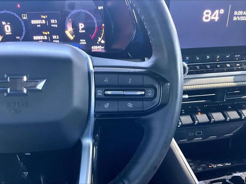 Used 2024 Chevrolet Colorado ZR2 w/ ZR2 Convenience Package III AWD/4WD image 25