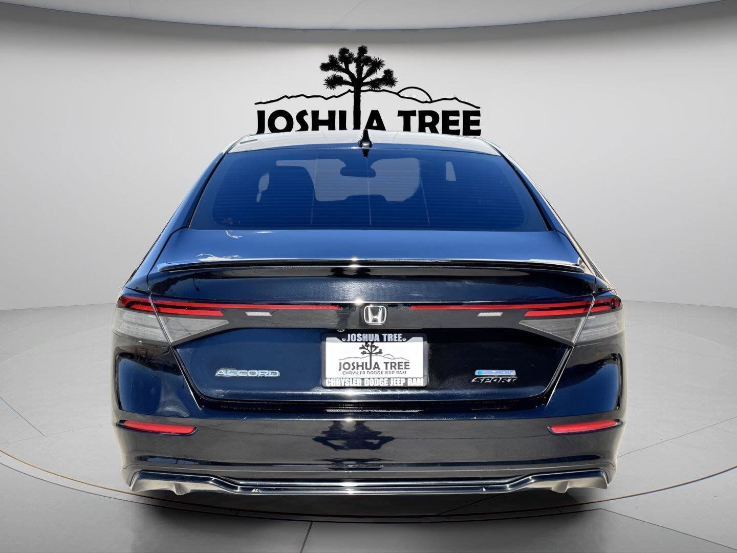 Used 2025 Honda Accord Sport image 5