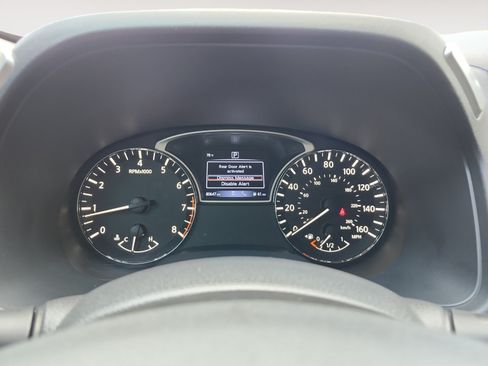 Used 2020 Nissan Pathfinder SV FWD image 15