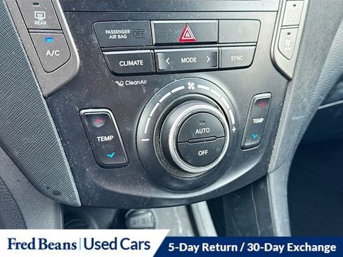 Used 2017 Hyundai Santa Fe SE w/ SE Premium Package 02 AWD/4WD image 19