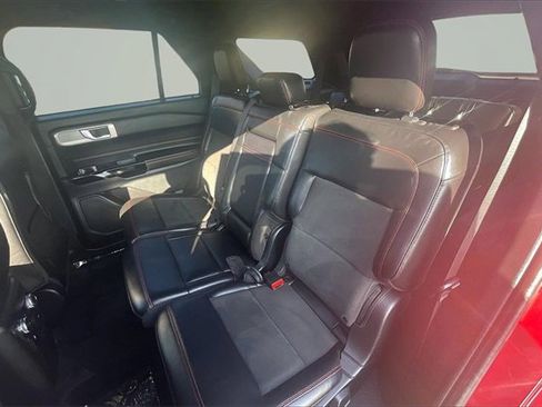 Certified 2022 Ford Explorer ST-Line w/ Class IV Trailer Tow Package image 26