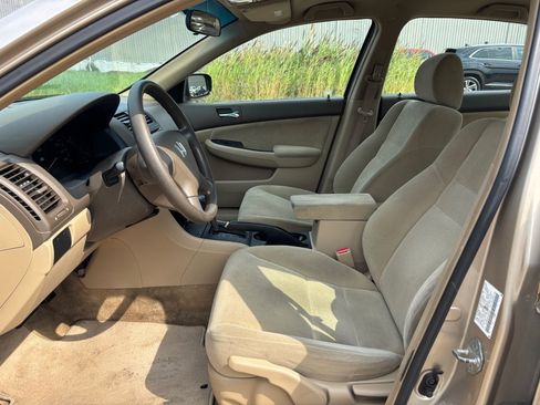Used 2007 Honda Accord LX image 9