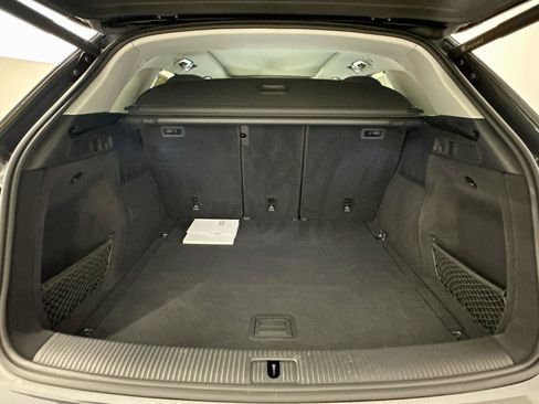 Used 2023 Audi Q5 2.0T Premium w/ Convenience Package AWD/4WD image 31
