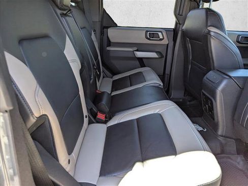 Used 2023 Ford Bronco Wildtrak AWD/4WD image 30