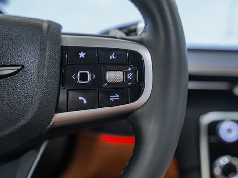 Used 2025 Genesis GV80 2.5T Prestige image 35