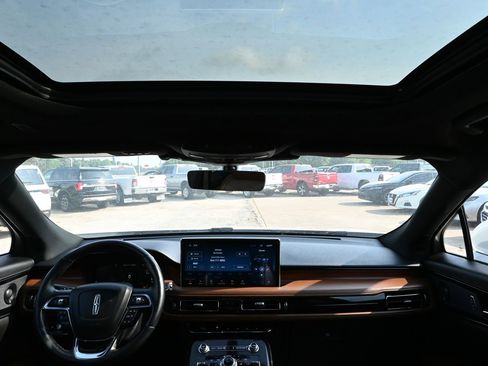 Used 2022 Lincoln Nautilus Reserve w/ Equipment Group 201A FWD image 24