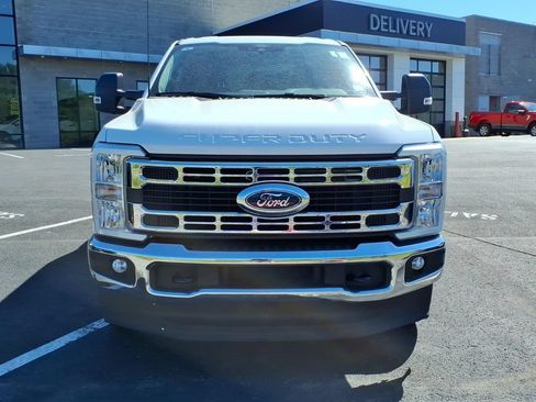 Used 2025 Ford F250 XLT AWD/4WD image 4