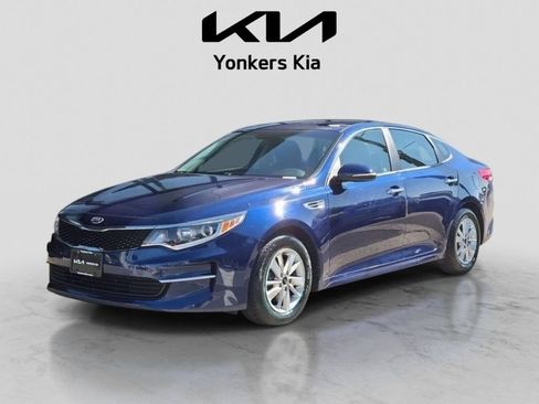 Used 2017 Kia Optima LX FWD image 1