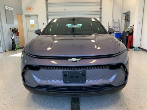 New 2026 Chevrolet Equinox EV LT w/ Comfort Package image 3