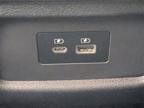 Used 2022 Nissan Pathfinder SL image 25