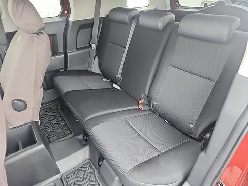 Used 2008 Toyota FJ Cruiser 2WD w/ Upgrade Pkg 1 image 19