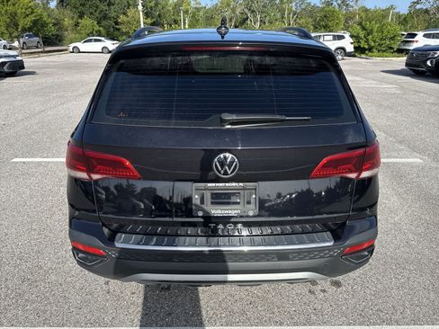 Used 2024 Volkswagen Taos S FWD image 13