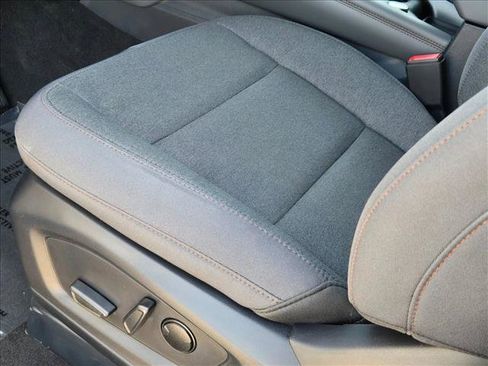New 2026 Ford Explorer Active RWD image 4