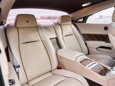 Used 2014 Rolls-Royce Wraith image 41