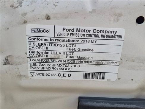 Used 2018 Ford Explorer XLT FWD image 13