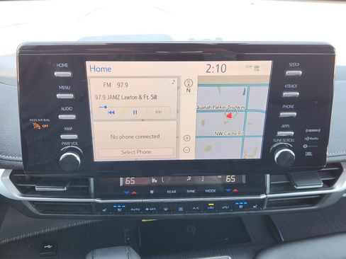 Used 2023 Toyota Sienna XSE image 20