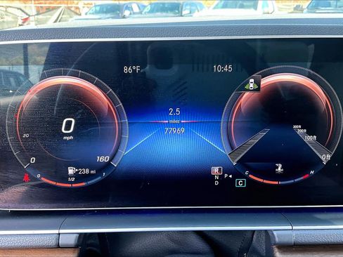 Used 2020 Mercedes-Benz GLE 350 w/ Premium Package image 26