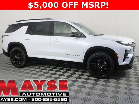 New 2026 Chevrolet Traverse RS w/ LPO, Floor Liner Package image 1