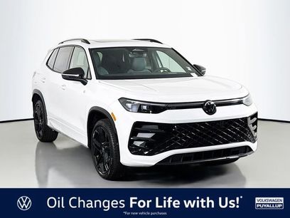 New 2025 Volkswagen Tiguan SE R-Line