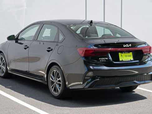 Used 2023 Kia Forte LXS FWD image 40