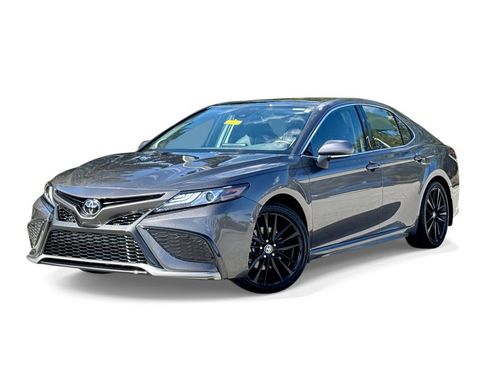 Used 2022 Toyota Camry XSE image 1
