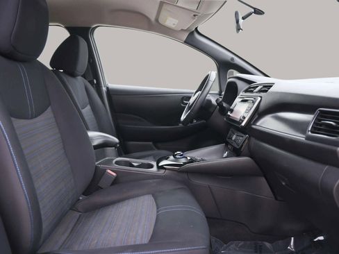 Used 2018 Nissan Leaf SV image 34