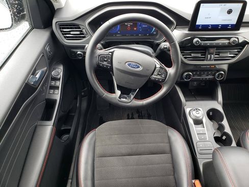 Used 2022 Ford Escape SEL w/ SEL Stealth AWD Package image 13