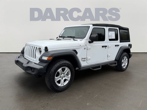 Used 2018 Jeep Wrangler Unlimited Sport S AWD/4WD image 3