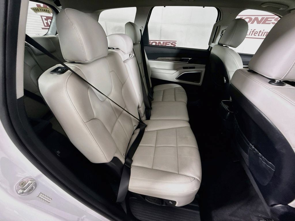 Used 2021 Kia Telluride EX w/ Towing Package AWD/4WD image 34